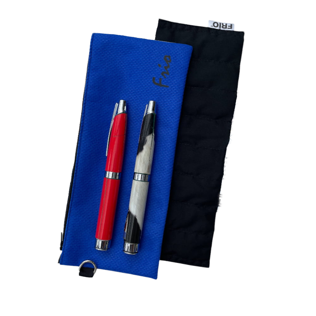 frio grande niebieskiem z zaczepką